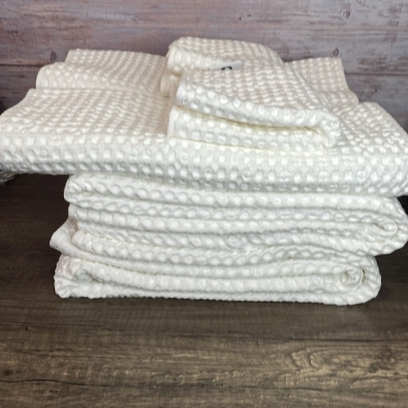 Hotel collection luxury Waffle cotton towels. - Picture 8 of 11